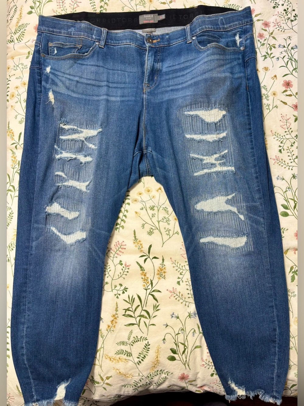 Torrid Bombshell Skinny Distressed Jeans